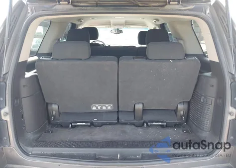 2011 Chevrolet Tahoe Ls z USA, uszkodzony, nr VIN 1GNSKAE0XBR392458